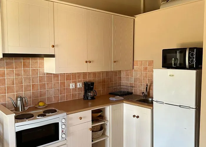Amoni Holiday Homes