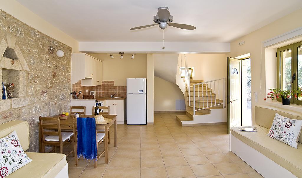 Amoni Holiday Homes